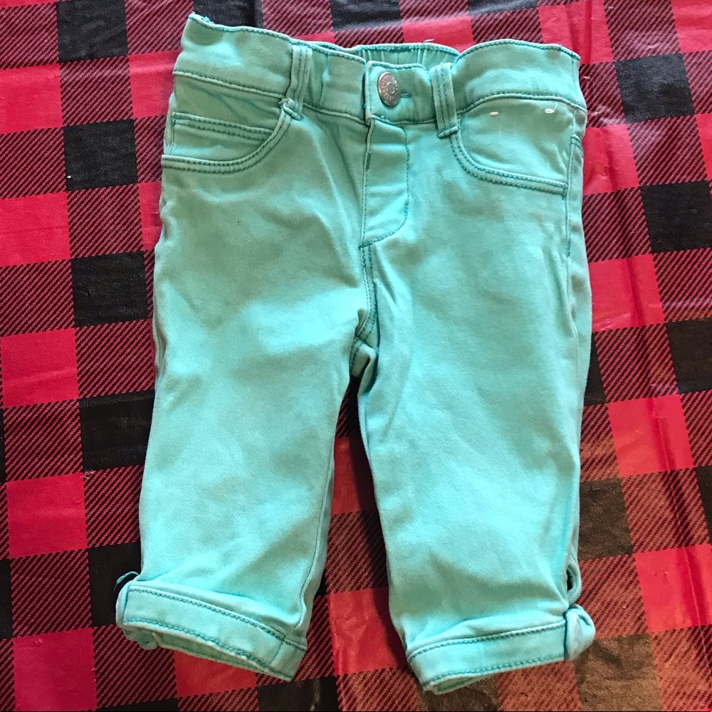 Turquoise capris. $6 🌟🌟🌟5 for $20🌟🌟🌟